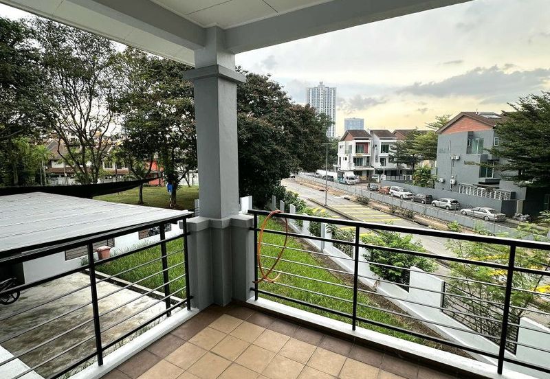 Seksyen 11, Kota Damansara