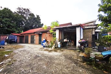 Jalan Felcra Semungkis Batu 14