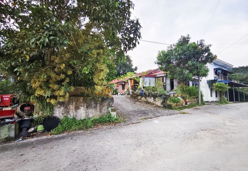 Jalan Felcra Semungkis Batu 14