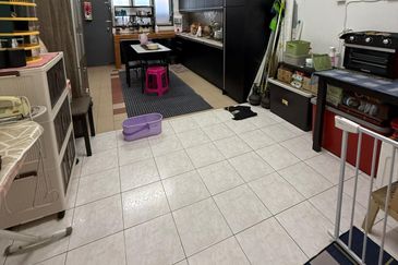 Taman Desa Keramat AU2