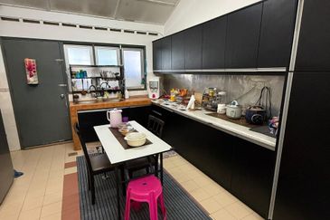 Taman Desa Keramat AU2