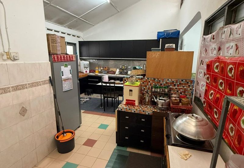 Taman Desa Keramat AU2