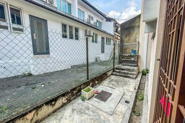 Jalan Sepah Puteri 5/12