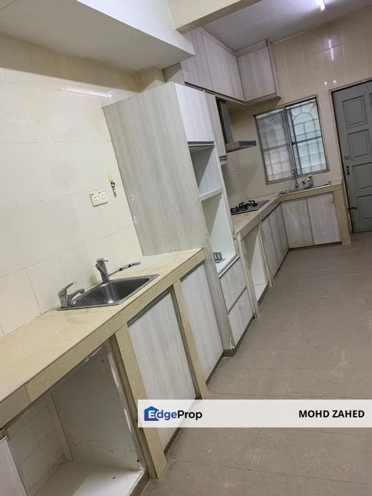 LOW BOOKING NON BUMI Taman Serdang Raya Seri Kembangan Double Storey for Sale untuk dijual, Selangor, Seri Kembangan