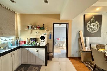 Taman Pinggiran Putra