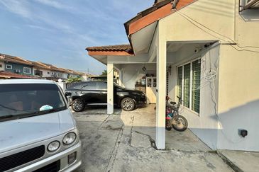 Taman Pinggiran Putra