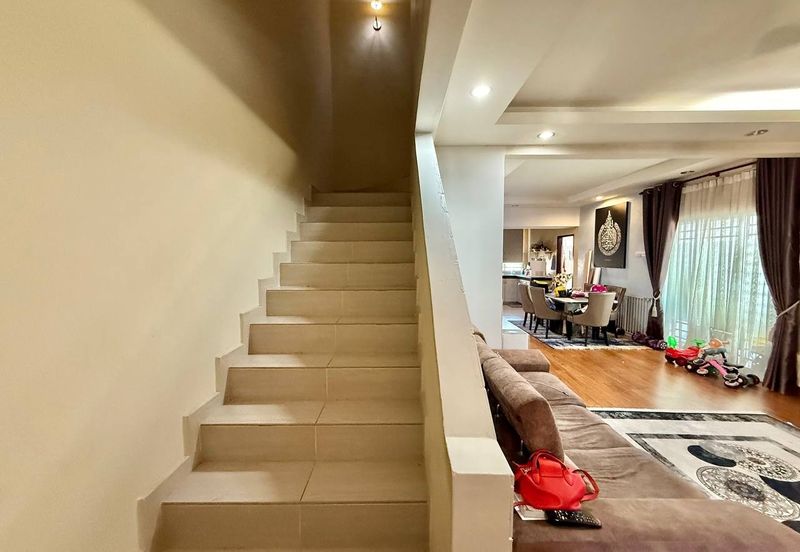 Taman Pinggiran Putra