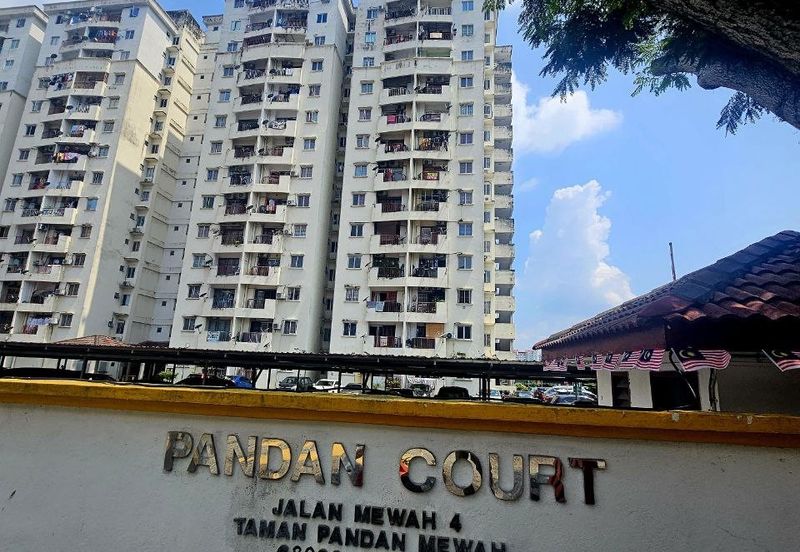 Pandan Court