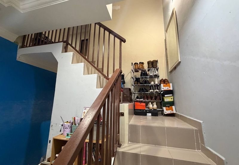 FACING OPEN Taman Fairuza near Tasik Tambahan Ampang Campuran Double Storey for Sale untuk dijual