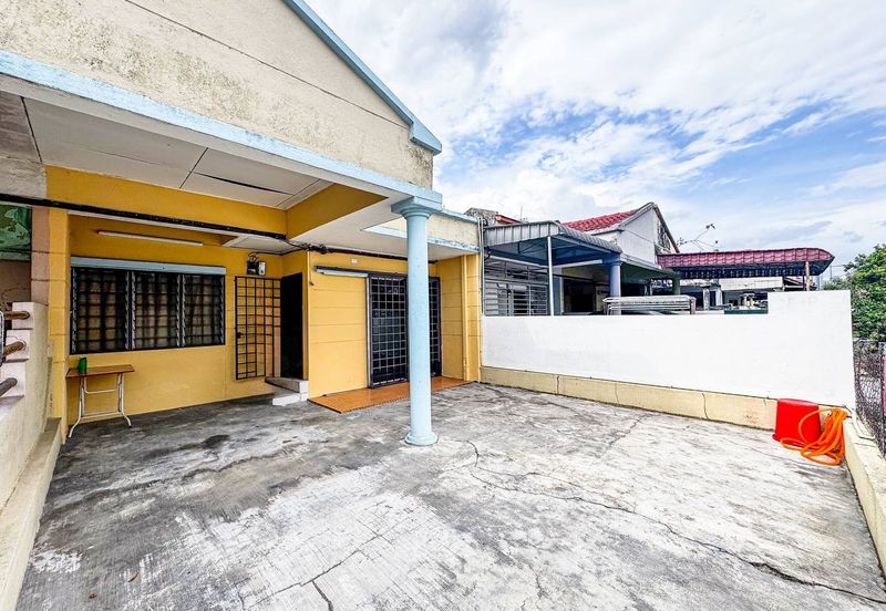 Taman Kinrara Seksyen 1