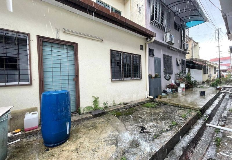 Taman Kinrara Seksyen 2