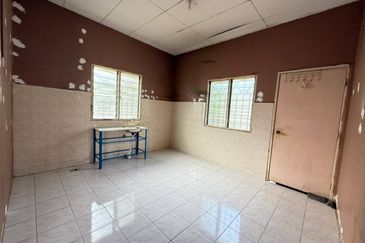 Taman Pinggiran Putra