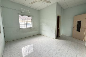 Taman Pinggiran Putra