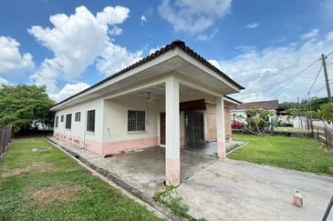 Taman Pinggiran Putra