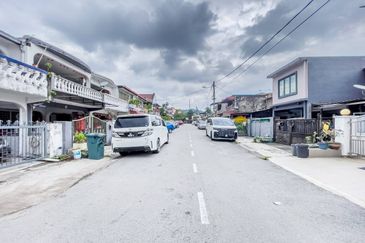 Kampung Tasik Tambahan