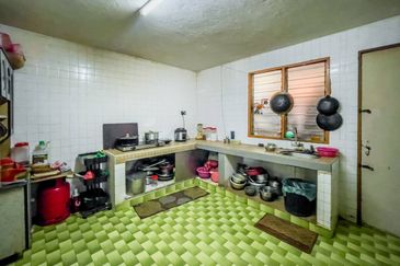 Kampung Tasik Tambahan