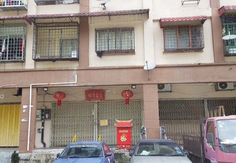 Ground floor Shoplot Bukit Pandan Cheras Kl for Sale untuk dijual