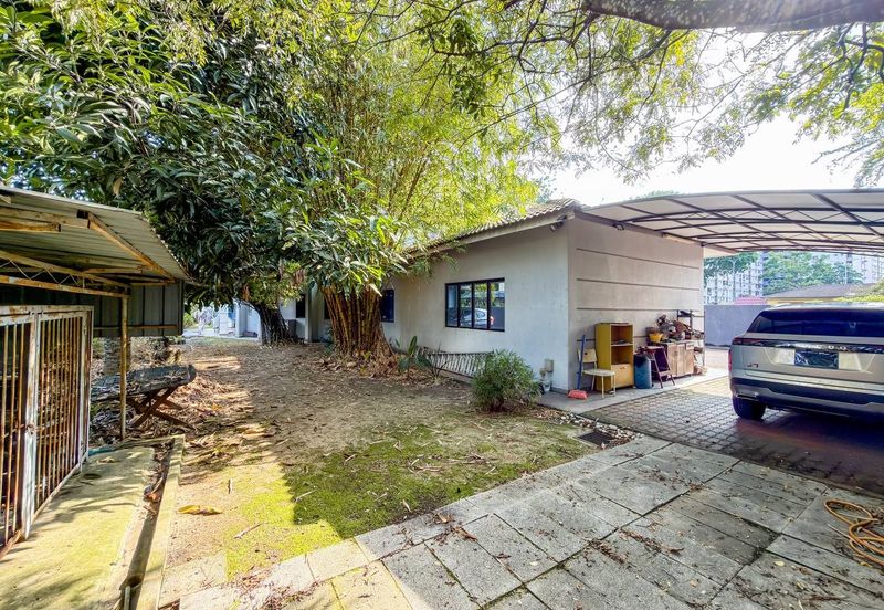 Seksyen 18, Petaling Jaya