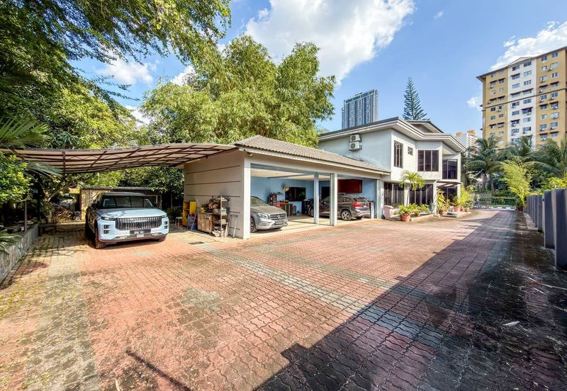 Seksyen 18, Petaling Jaya