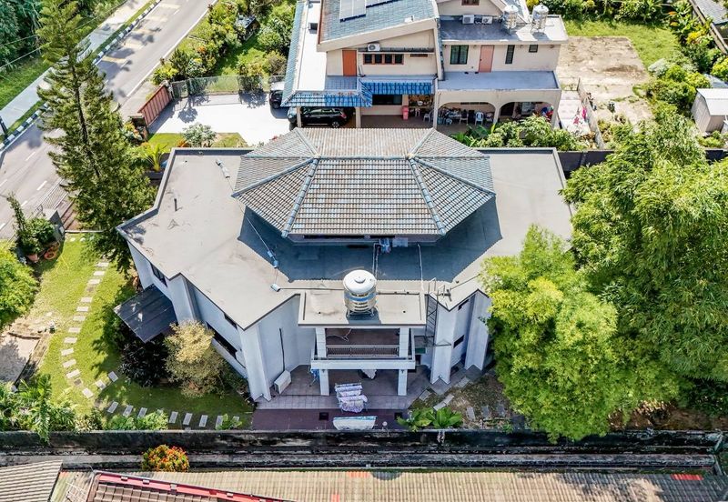 Seksyen 18, Petaling Jaya