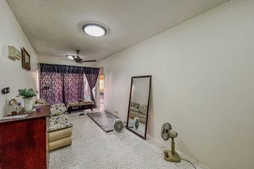 Pangsapuri Sri Raya, Ukay Perdana