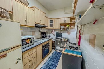 Pangsapuri Sri Raya, Ukay Perdana