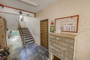 Pangsapuri Sri Raya, Ukay Perdana