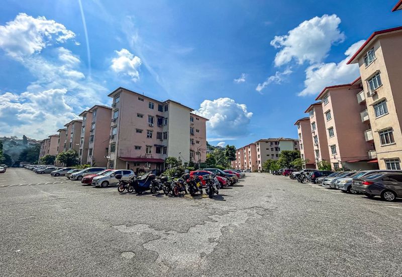 Pangsapuri Sri Raya, Ukay Perdana