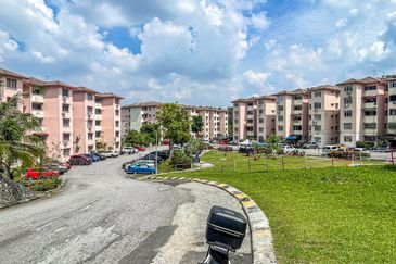 Pangsapuri Sri Raya, Ukay Perdana