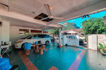 Bolton Industrial Park