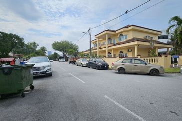 Happy Garden (Taman Gembira)