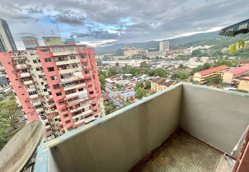 Menara Merak Kayangan