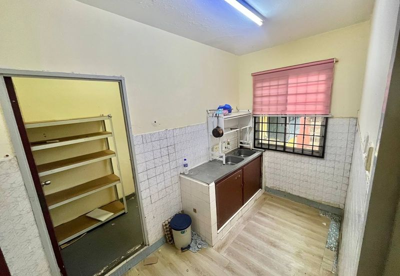 Menara Merak Kayangan