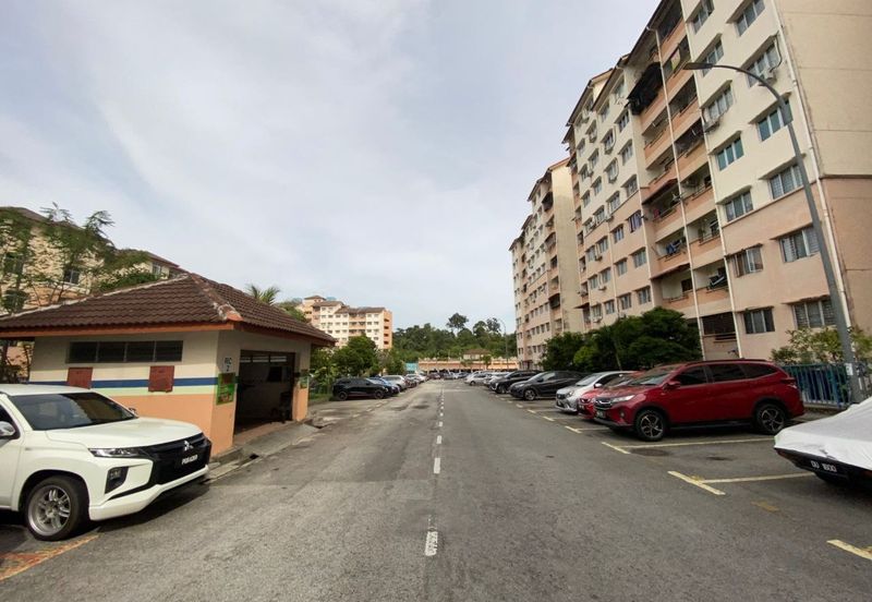 Sri Hijauan, Ukay Perdana