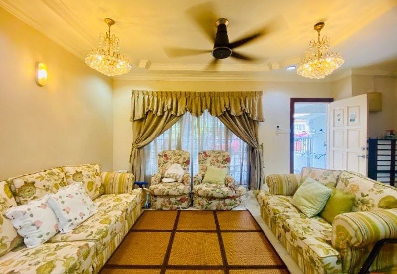 AU 1 (Datuk Keramat)