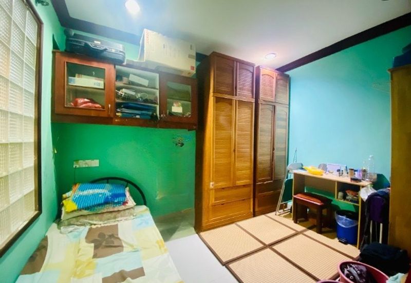 AU 1 (Datuk Keramat)