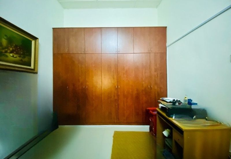 AU 1 (Datuk Keramat)