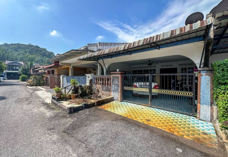 Taman Lembah Keramat AU5