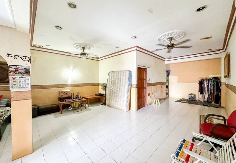 Taman Lembah Keramat AU5