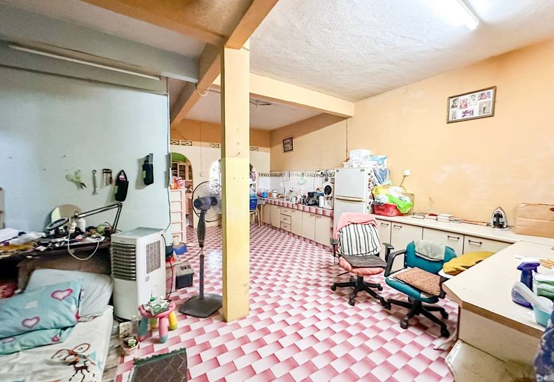 Taman Lembah Keramat AU5