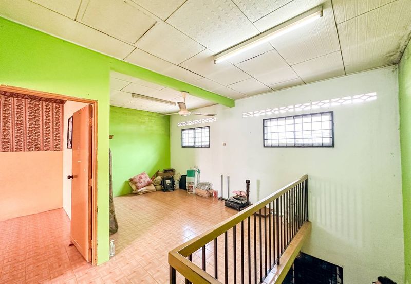 Taman Lembah Keramat AU5