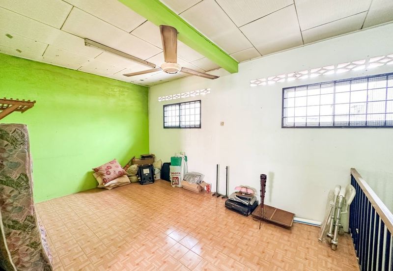 Taman Lembah Keramat AU5