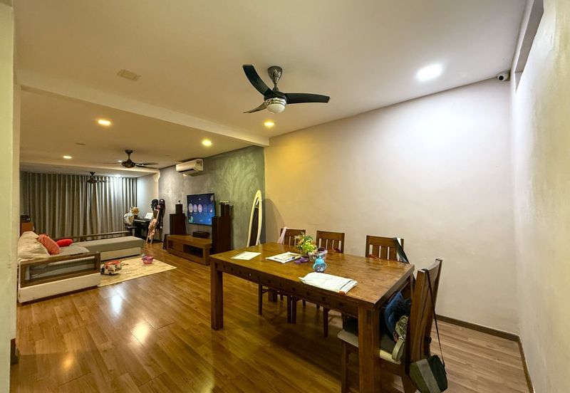 Taman Lembah Keramat AU5