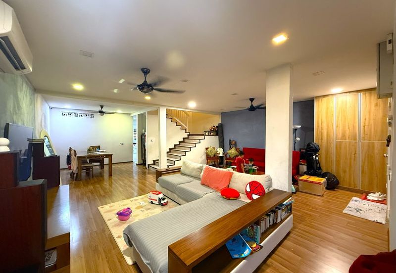 Taman Lembah Keramat AU5