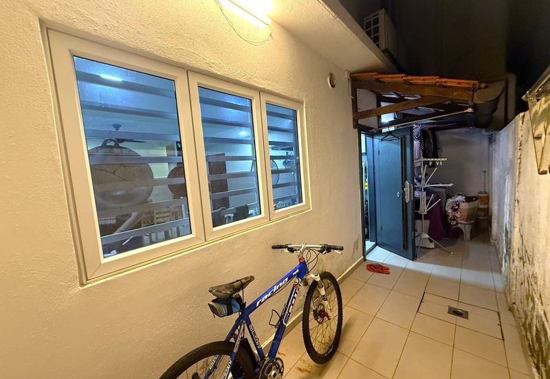 Taman Lembah Keramat AU5