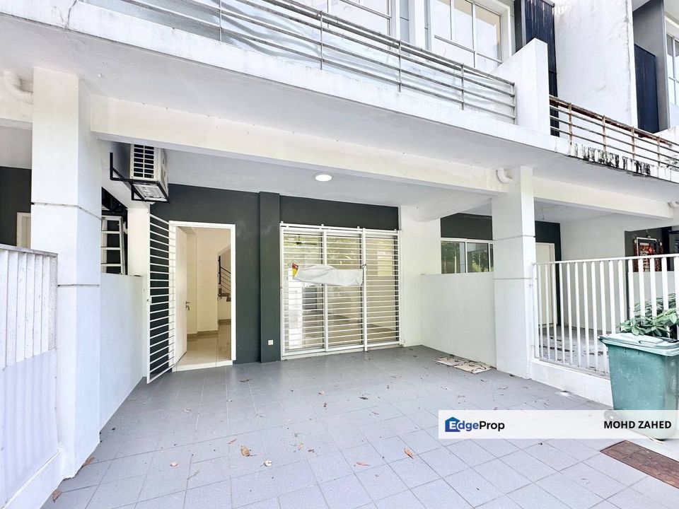FACING OPEN Bayu Heights 2 Taman Desa Serdang Seri Kembangan 3 Storey for sale untuk dijual, Selangor, Seri Kembangan