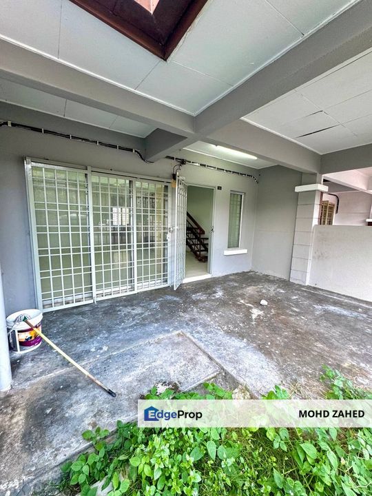 Puncak Jalil PUJ 2 Seri Kembangan double Storey for Sale untuk dijual, Selangor, Seri Kembangan