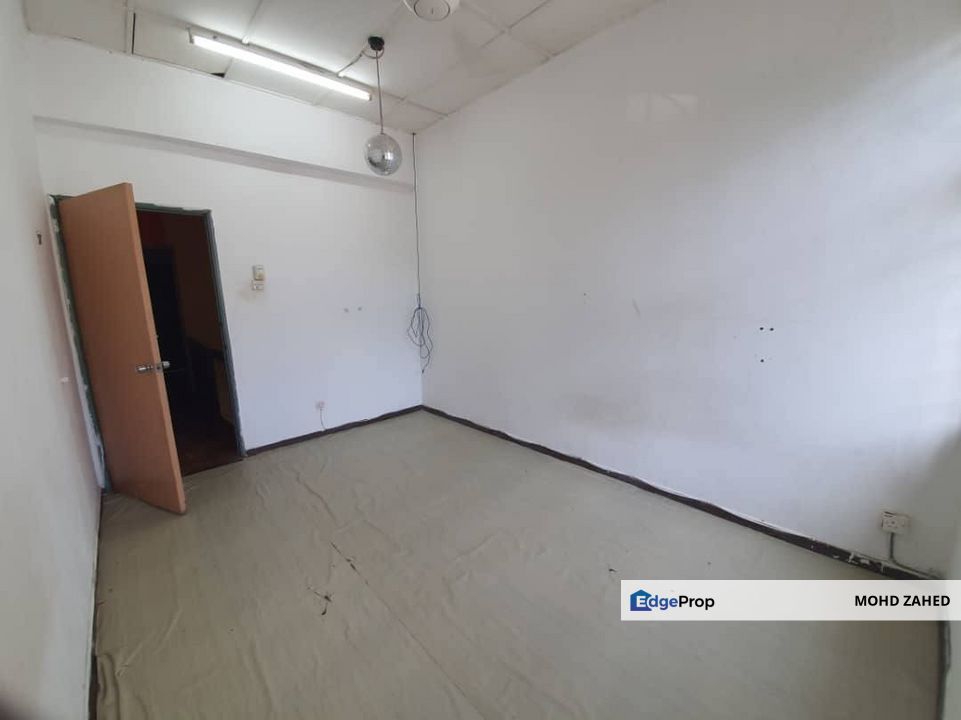 Facing open Padang Double Storey Taman Bukit Indah Ampang Jaya, Selangor, Ampang