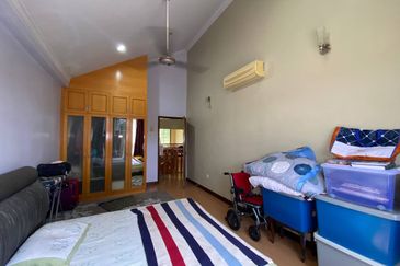 Dual frontage Corner Lot Double Storey Taman Melawati Kl