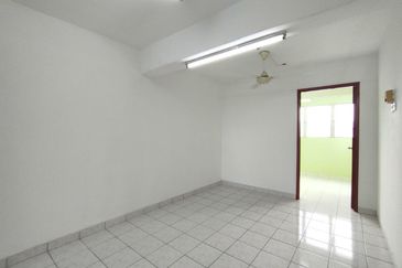 Taman Cahaya, Ampang